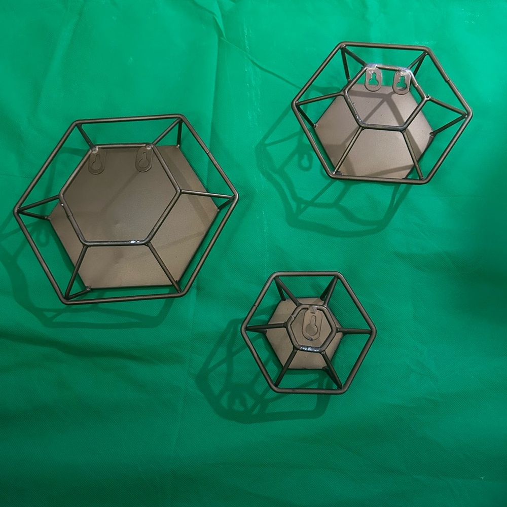 Hexagonal Gold Wall Mirror Set - Picture 4 of 7